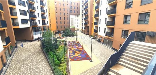 44m2 Nov /2-sob/ Tesla palce/ prilika