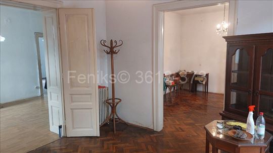 Prodaja 4.0 stana, salonac, Resavska