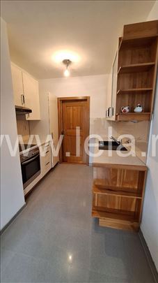 Renoviran stan nedaleko od centra