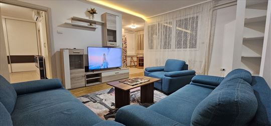 Blok 37, renoviran, funkcionalan, ID 24891