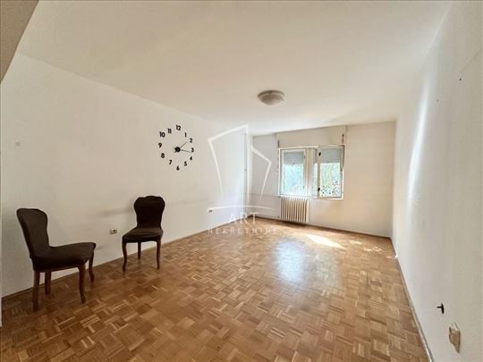 Hotel Srbija, 85m2 ID#12356