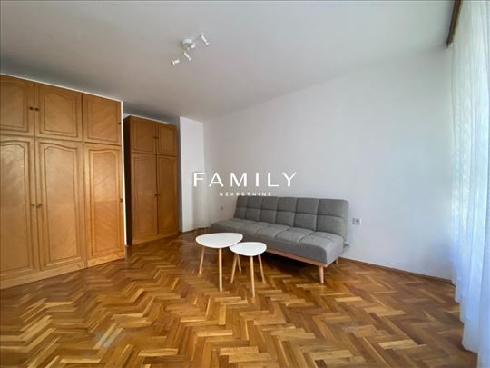 Izdaje se dvosoban stan, Rotkvarija, 55m2, 400e