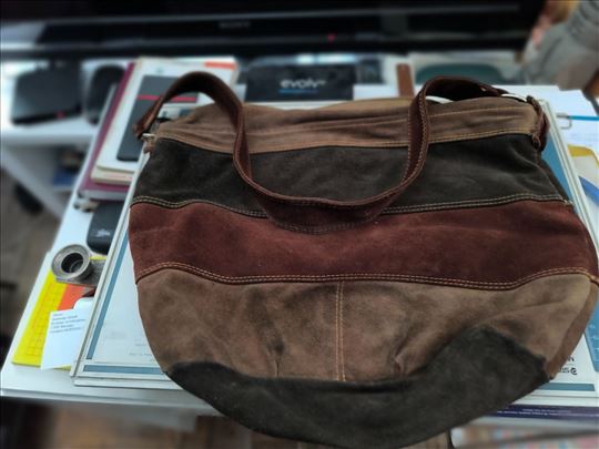 Kozna tasna u vise boja koze, D/V/S = 31/38/16 cm