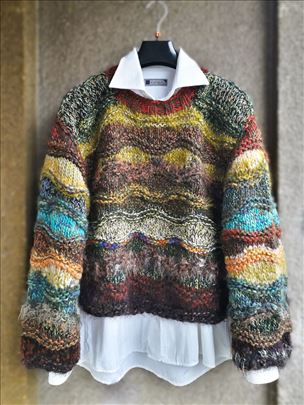 Kratki ženski džemper - ručna izrada