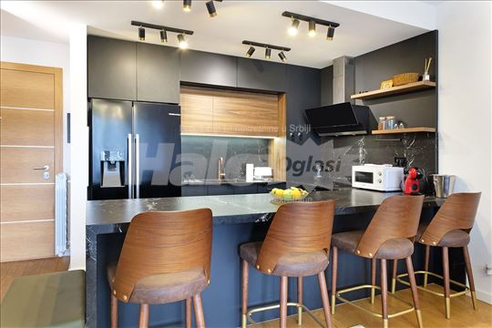 Skyline, Lux, Apartman, 3.0, kula A,nov,opremljen