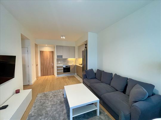 Moderan, prvi put se iznajmljuje