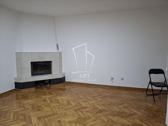 Odličan stan u centru grada ID#12409