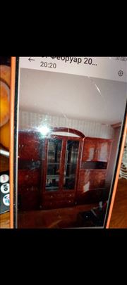 Prodajem nameštaj od punog drveta u dobrom stanju