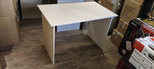 Radni sto dostupno 3 komada 110x65x75
