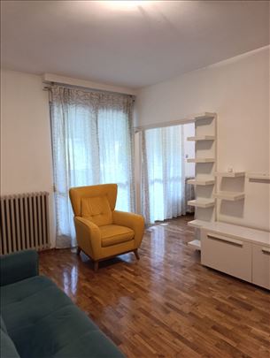 renoviran uknjizen odmah useljiv
