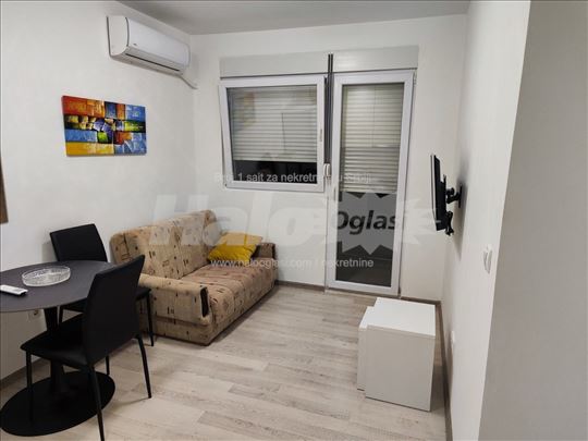 Stan u Borči 2.0 Nov i neuseljivan