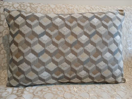 Ukrasne jastucnice jastuka za ledja 70x50cm I 65x4