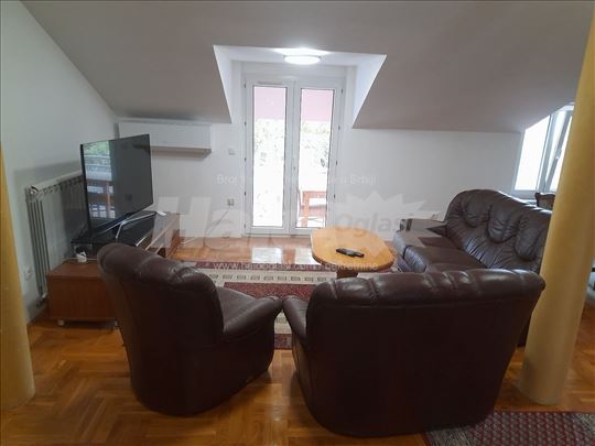 Cvetkova pijaca,Vojvode Dovezenskog 105 m2