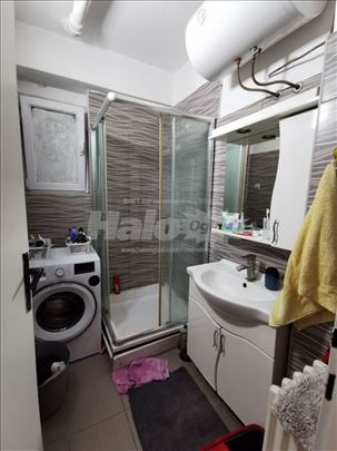 Dvosoban stan Bulebar Cara Lazara