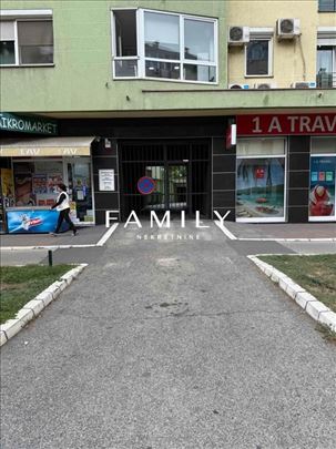 Izdaje se garaža 15 m² – Grbavica, ulica Braće Rib