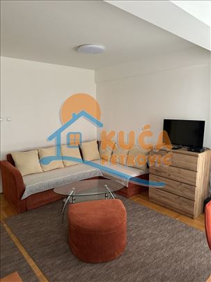 Izdaje se garsonjera kod Doma Zdravlja, 30m2