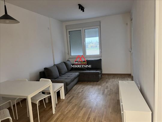 📢 Izdaje se jednoiposoban stan – Square Garden