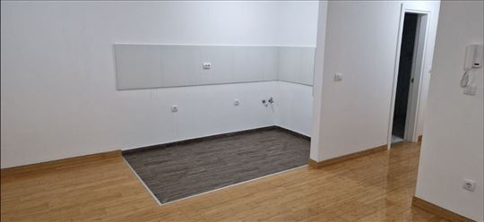 Lux jednoiposoban stan – Altina 42m², nova gradnja