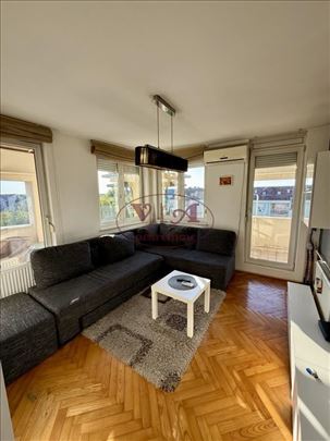 Novi Sad, Detelinara, odlican jednoiposoban stan