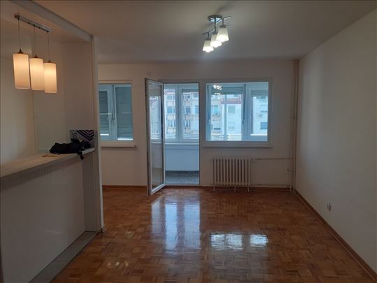 Renoviran stan na Novom Beogradu