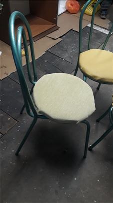 Tri stolice,povoljno