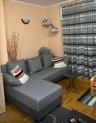 Ugaona garnitura ŠxDxV 200x151x80 kao nova