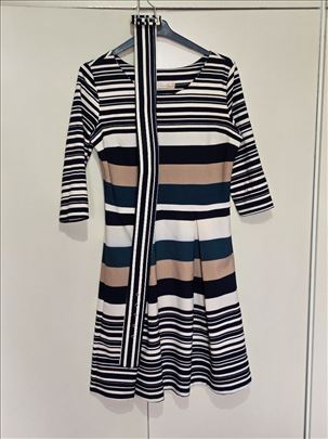 Haljina koja izaziva paznju