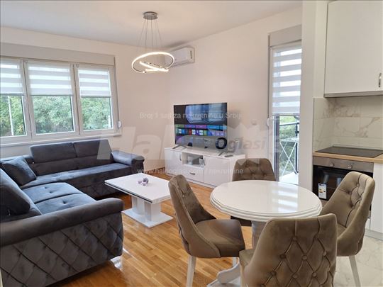 Lux 1.5 stan u Mirijevu   NOVO NOVO