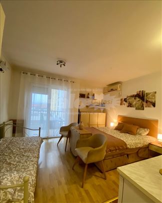 Namesten apartman u centu Koviljace