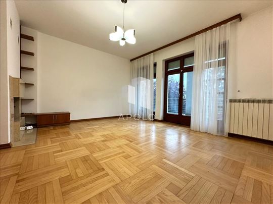 Vila za stanovanje ili poslovni prostor - Dedinje
