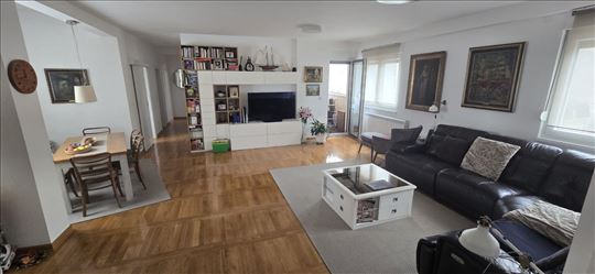 Četvorosoban lux - Crveni Krst - 90 m2