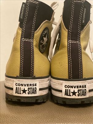 Converse zimska čizma, vodootporna.