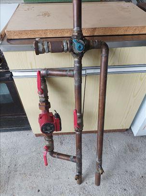 Grundfos pumpa i mešni ventil