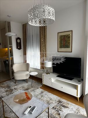 Lux stan sa garažom