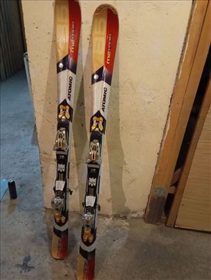 skije Atomic B5 Metron 152