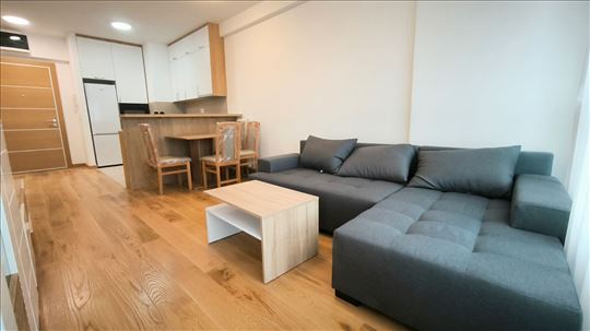 Voždove kapije,Nov, Lux 2.0,Prvo rentiranje,Garaža