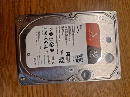 8TB Iron Wolf SEAGATE hard diskovi -4 komada