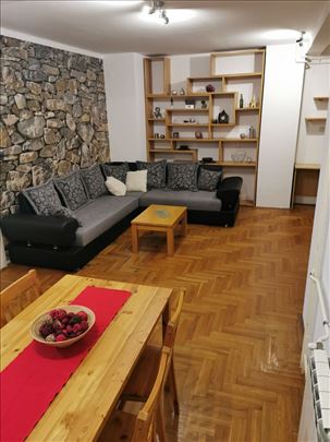 Blok 28, renoviran, komforan, ID 15155