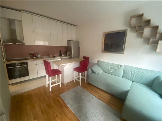 Budimska Palilula 2,5 ,funkcionalan parking