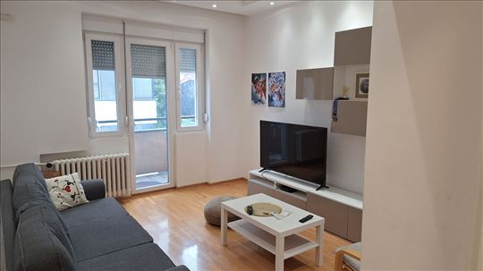 Centar, Balkanska, 2.0, 53m2, 4/5, renoviran