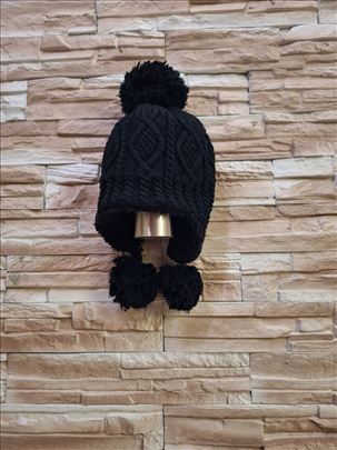 Crna i žuta kapa & Cotton džemper