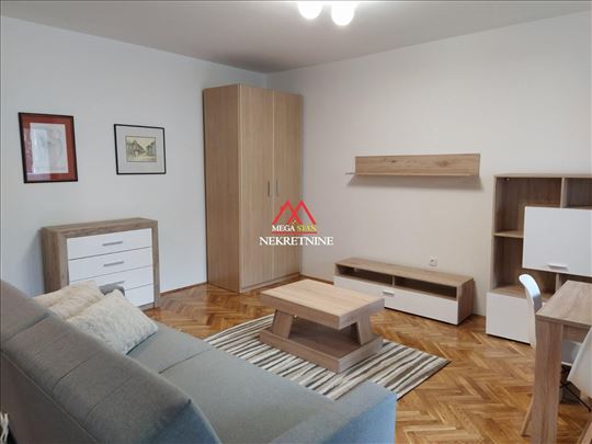 Dvosoban stan - 46m2 - Centar