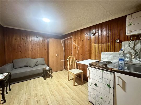 Garsonjera na odličnoj lokaciji, mereno 15m2 ID#12