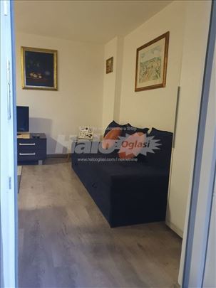 Garsonjera u Rakovici sa sve rezijama