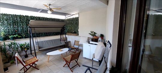 Lekino Brdo, Miklošićeva 40+20m2 terasa, Vpr, uknj