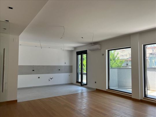 Novi Sad, Adamovićevo naselje, Stan, 4.0, 240m2