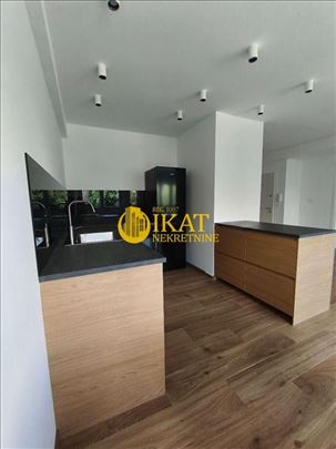 Sarajevska, 55m2, renoviran, dvosoban stan