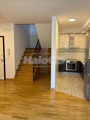 Stan 144m2 -NOV- Zemun centar - Beograd