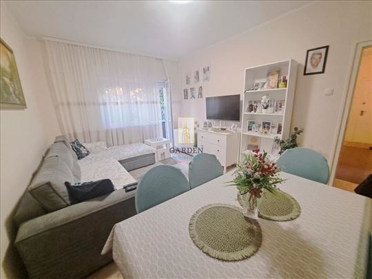 Uknjižen stan Big fashion Karaburma