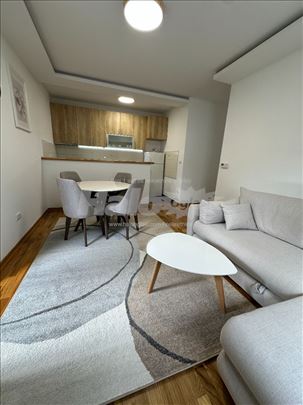 Dvosoban stan 46m2  sa parkingom